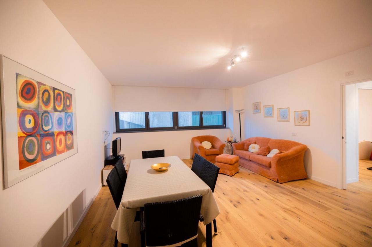 Nuovissimo Bilocale In Zona Navigli/Romolo Apartment Milan Luaran gambar